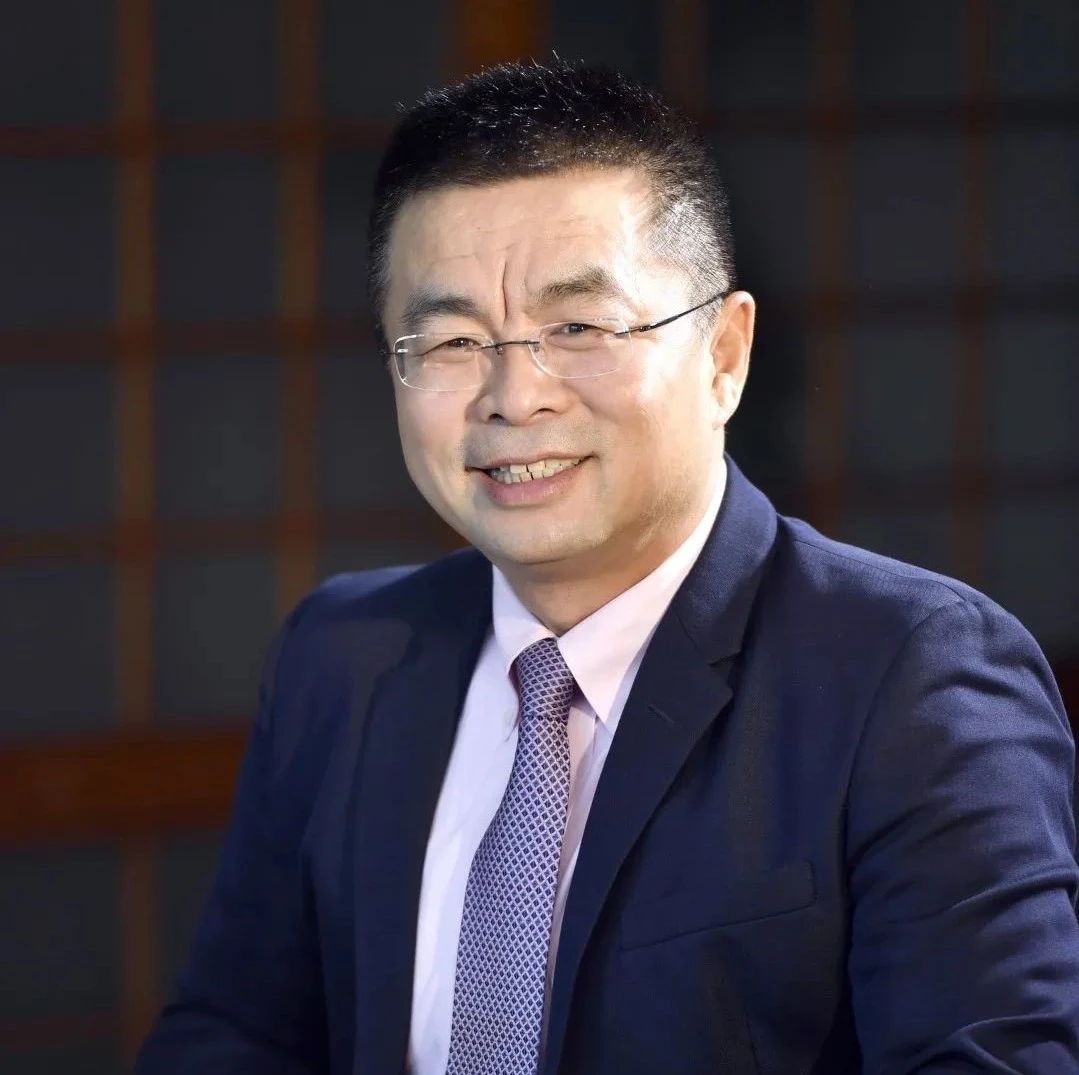 季加孚教授荣获何梁何利奖